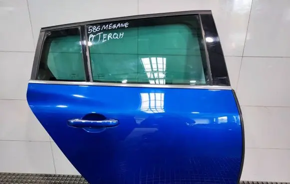 Renault Megane IV Rear door 