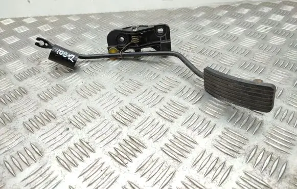 KIA Soul Accelerator throttle pedal