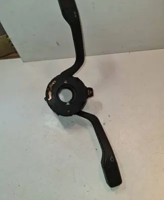 Volkswagen PASSAT B3 Wiper control stalk 357953503 400308