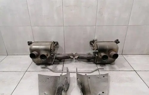 Ferrari F12 Berlinetta Rear muffler/silencer tail pipe