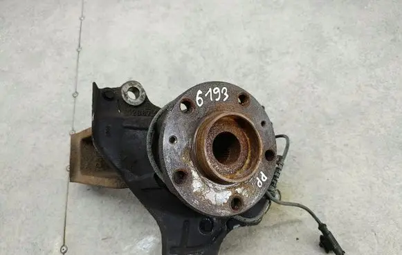 Peugeot Boxer Front wheel hub spindle knuckle 