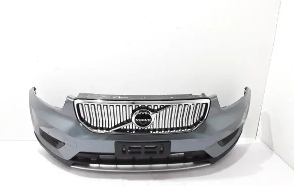 Volvo XC40 Front bumper 31449359