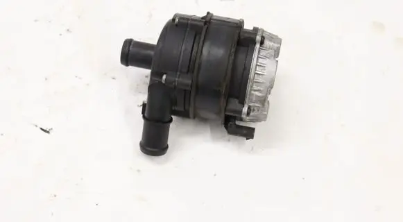 Skoda Octavia Mk3 (5E) Water pump 04L965567A