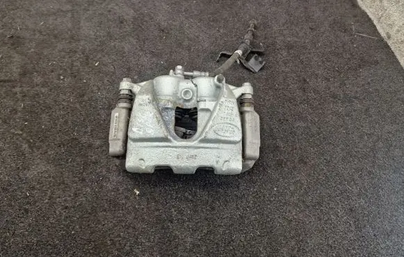 Land Rover Discovery Sport Front brake caliper