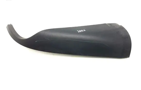 Maserati Ghibli Rear bumper corner part panel trim 670010779