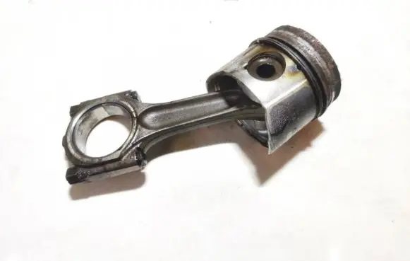 Peugeot 307 Piston with connecting rod