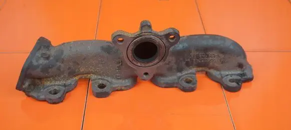 Opel Insignia A Exhaust manifold 55580744 B20DTH