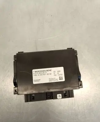 Mercedes-Benz E W213 Gearbox control unit/module A2139002501 A0009016202 5WE00001