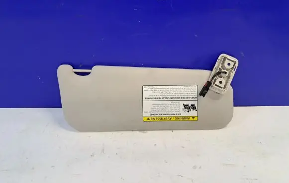 Sun visor