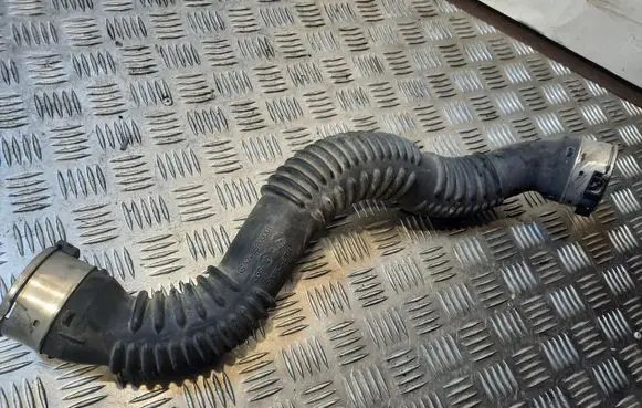 Mercedes-Benz CLA C117 X117 W117 Intercooler hose/pipe A2465200001