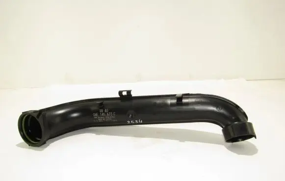 Skoda Yeti (5L) Intercooler air channel guide 04E145673C
