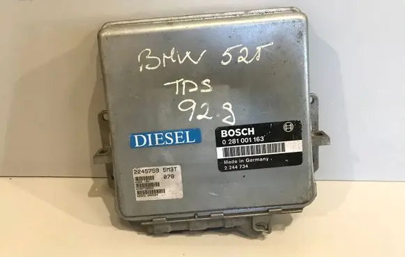 BMW 5 E34 Engine control unit/module 0281001163 2244734 2245759