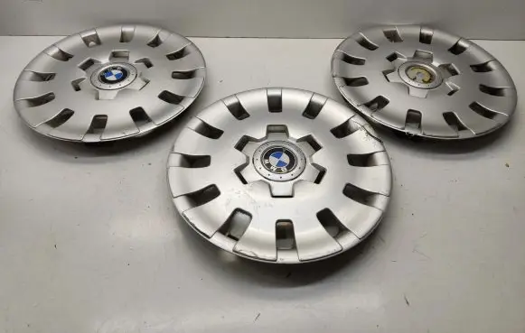 BMW 3 E46 R15 wheel hub/cap/trim 1094780 36131094780