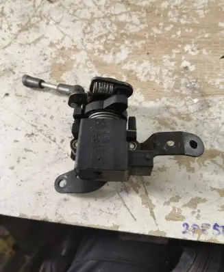 Mercedes-Benz A W168 Accelerator throttle pedal Ap125423317