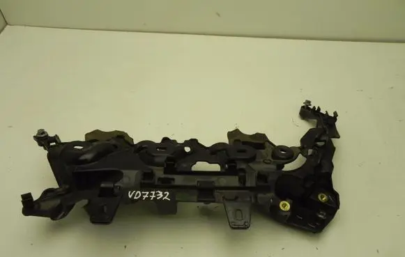 Ford Mondeo MK V Engine mount bracket 9808843180 VD7732