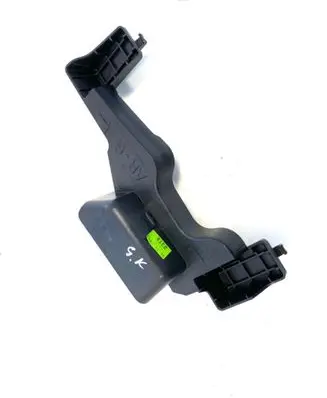 Rear door exterior handle/bracket