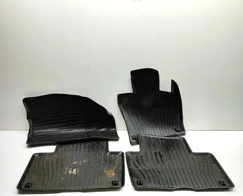 Volvo XC90 Car floor mat set 32261601 32261602