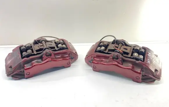 Front brake caliper