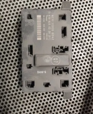 Mercedes-Benz Vito Viano W639 Door control unit/module 6398200226 356169 ZGS003