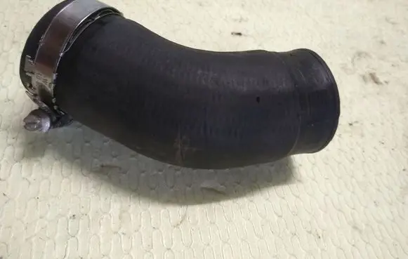 Volkswagen Golf VII Engine coolant pipe/hose 04L145762E