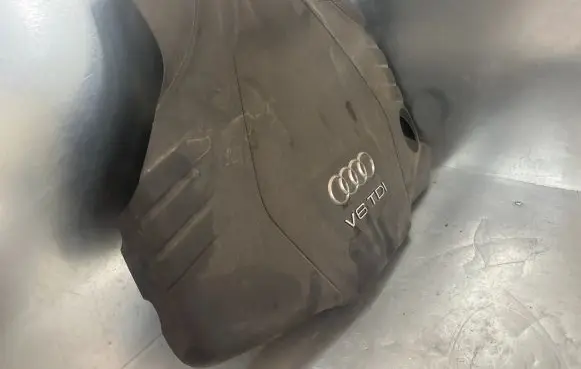 Audi A7 S7 4G Engine cover (trim)