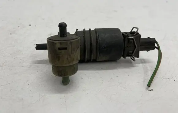 Opel Zafira B Windscreen/windshield washer pump