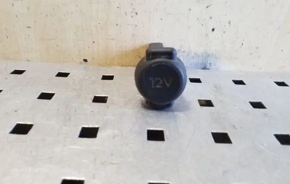 Peugeot 5008 12 V Socket (rear) 26041E
