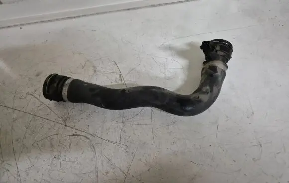 BMW 7 E65 E66 Engine coolant pipe/hose 7508011