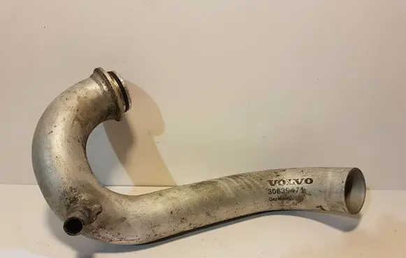 Volvo XC90 Intercooler hose/pipe 30639471