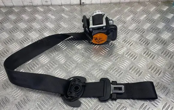 Audi A3 S3 8V Front seatbelt 3066322 0589P1000220 7N0857737