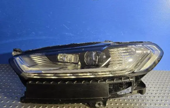 Ford Mondeo MK V Headlight/headlamp ES73-13D155-CD