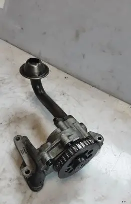 Volkswagen Transporter - Caravelle T5 Oil pump V102666