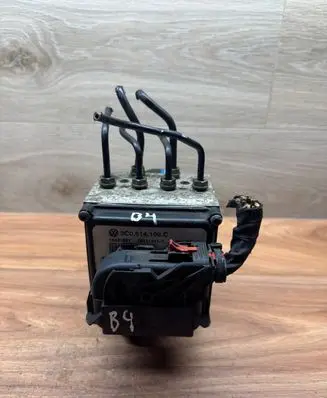 Volkswagen PASSAT B6 ABS Pump 3C0614109C 16431601 16431501C