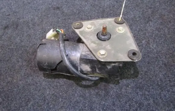 Nissan Serena Wiper motor 964003 9390332230
