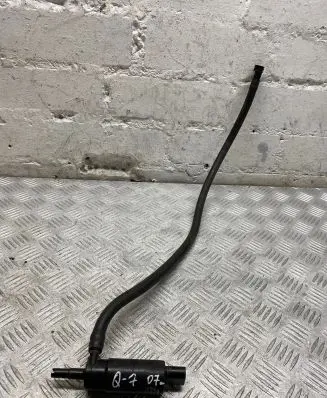 Audi Q7 4L Headlight washer pump 3B0955681