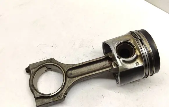 BMW 5 GT F07 Piston with connecting rod 7805329 11248508023 8508023