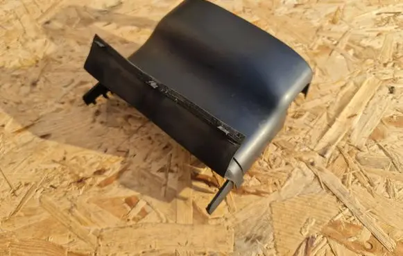 Steering wheel column trim