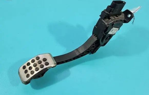 Ford Mondeo MK IV Accelerator throttle pedal 6G929F836NC IMPRK1583515
