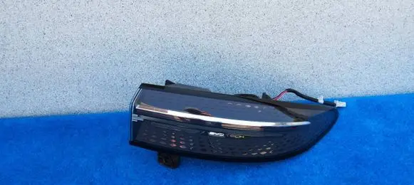 Rear/tail lights