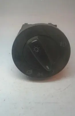 Volkswagen Golf IV Light switch 1C0941531