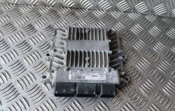 Ford Focus Engine control unit/module 6M5112A650YA 5WS40512A