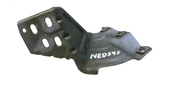 Fender mounting bracket