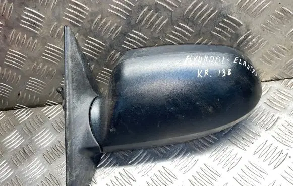 Hyundai Elantra Manual wing mirror 040624
