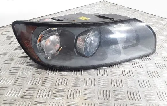 Volvo V50 Headlight/headlamp 30698890 0301198274