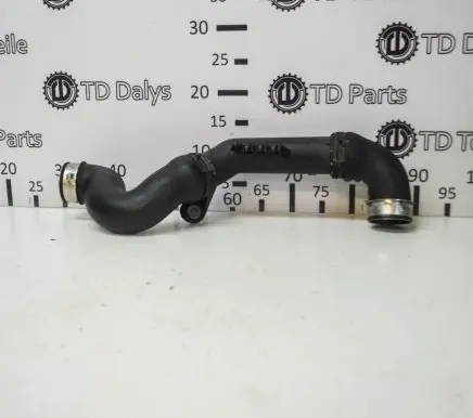 Intercooler hose/pipe