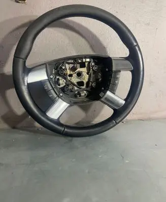 Ford Focus Steering wheel 4M513600CL 61638004A00 4TC08029786