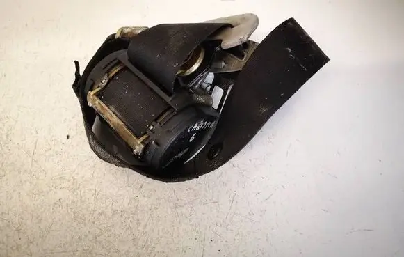Mitsubishi Carisma Rear seatbelt 570323300