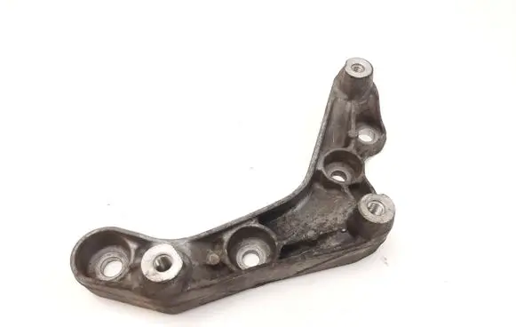 Mercedes-Benz E W212 Front differential bracket A2720140295
