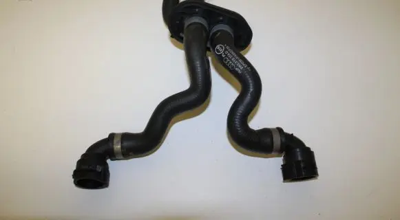 Audi A4 S4 B9 Engine coolant pipe/hose 8W0819342B 8W0819334G