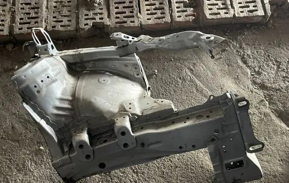 Toyota Prius (XW30) Front side member 